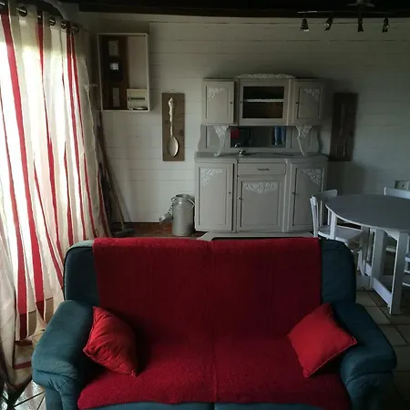 Pensión La Maison Rouge