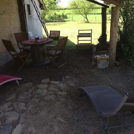 Pensión La Maison Rouge
